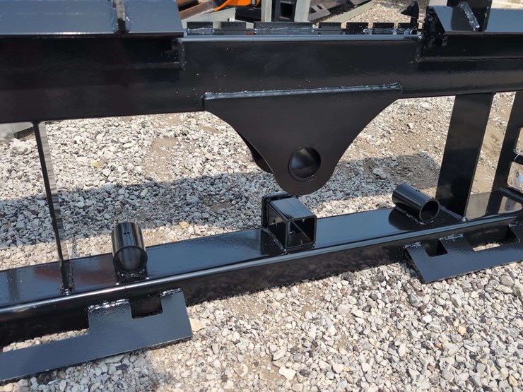 (1)-wolverine-skid-steer-attachment-pff3-13-45w-image-2
