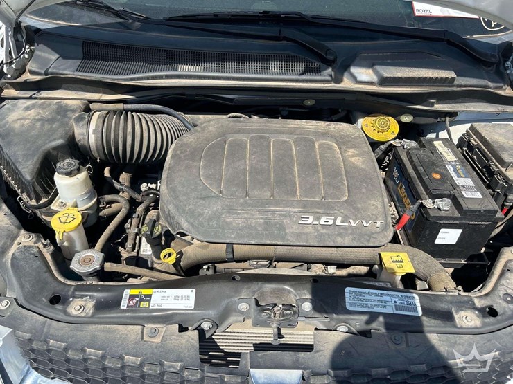 2014-dodge-caravan-image-8