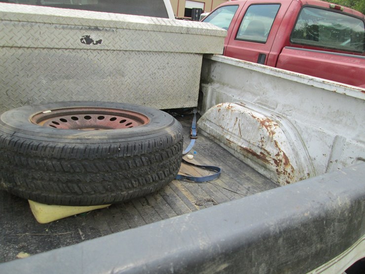 2005-gmc-2500hd-image-10