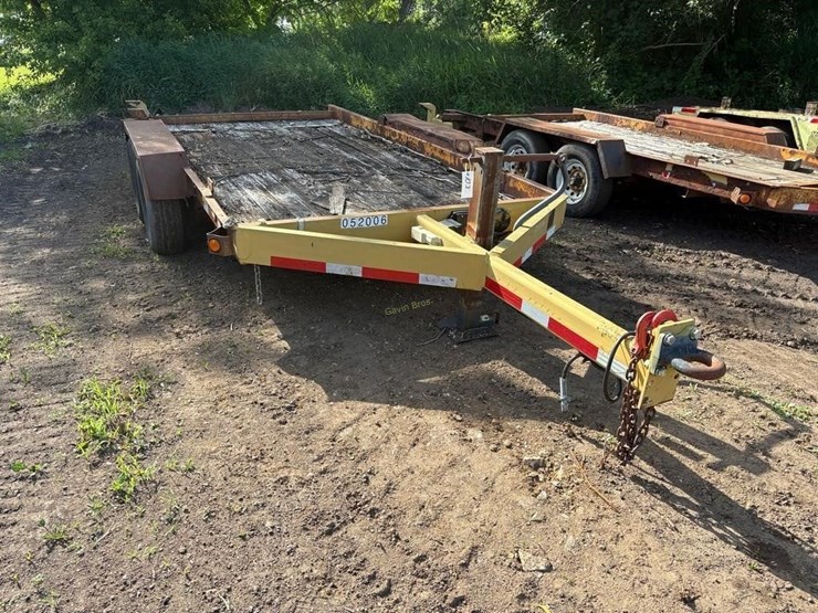 14'-x-77"-tandem-axle-trailer-image-1