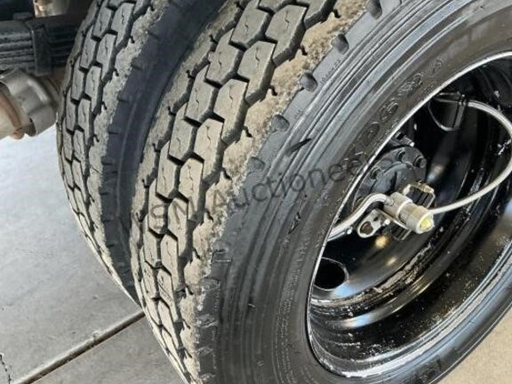 2019-ford-f550-image-9
