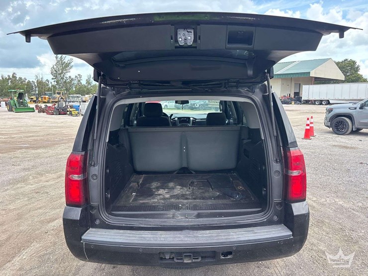 2020-chevrolet-tahoe-image-19