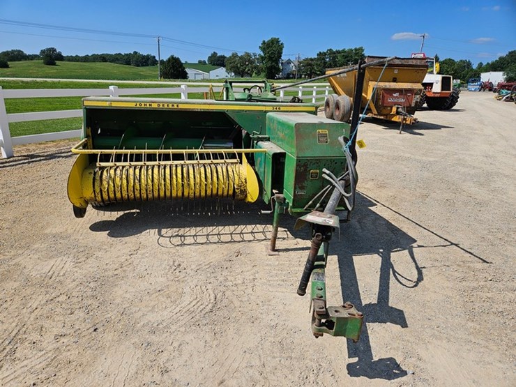 john-deere-346-image-9