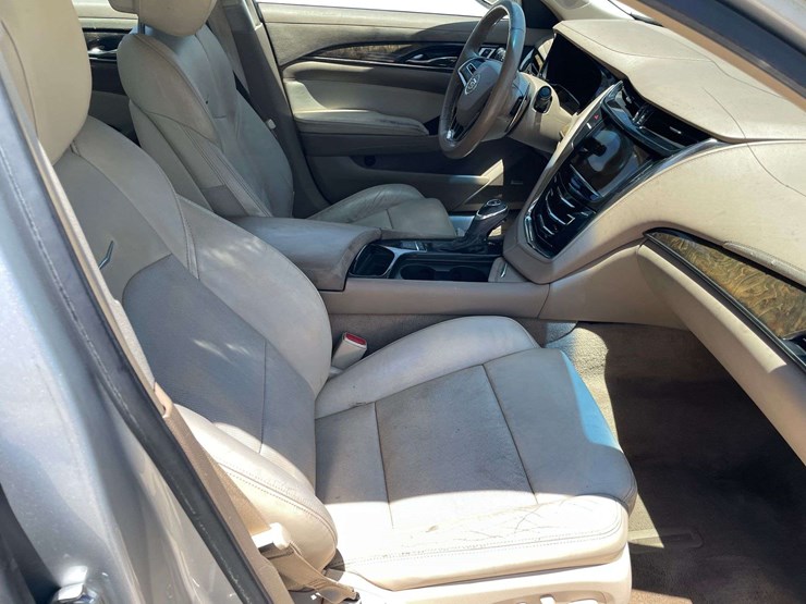 2014-cadillac-cts-4-door-sedan-(125,273-miles)-image-18