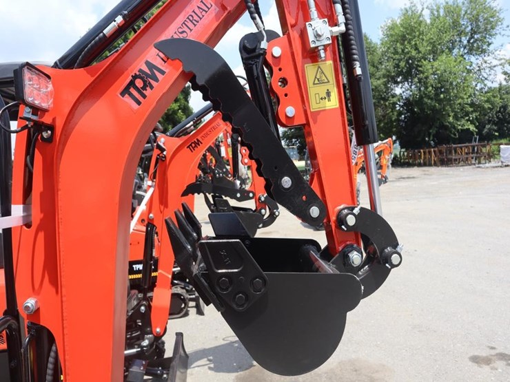 tpm-18hh-mini-excavator-image-8