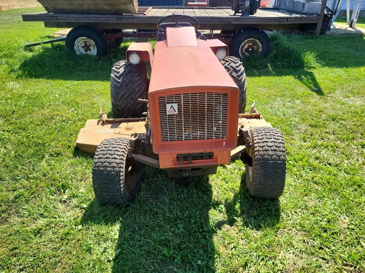 allis-chalmers-620-garden-tractor-w/mower-deck-image-8