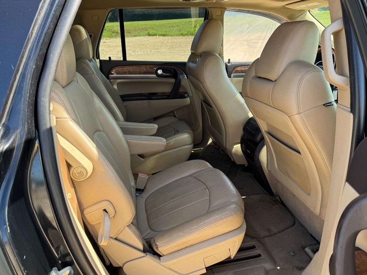 2012-buick-enclave-image-18