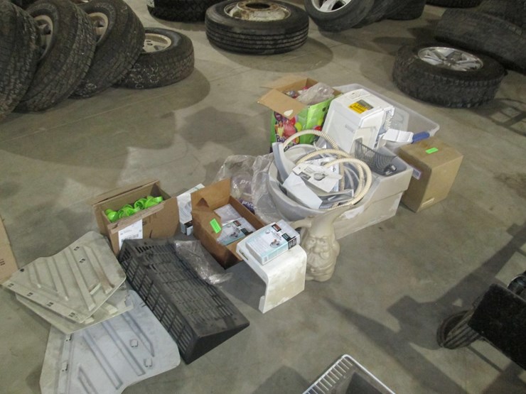 #45011-•-lot-of-paint-rollers,-helium-jug,-etc-inv#45011-image-1