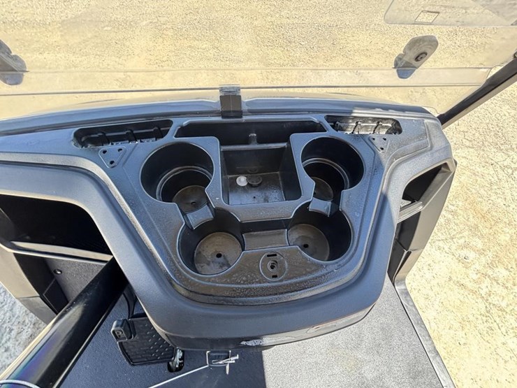 2019-yamaha-dr2e-golf-cart-image-10