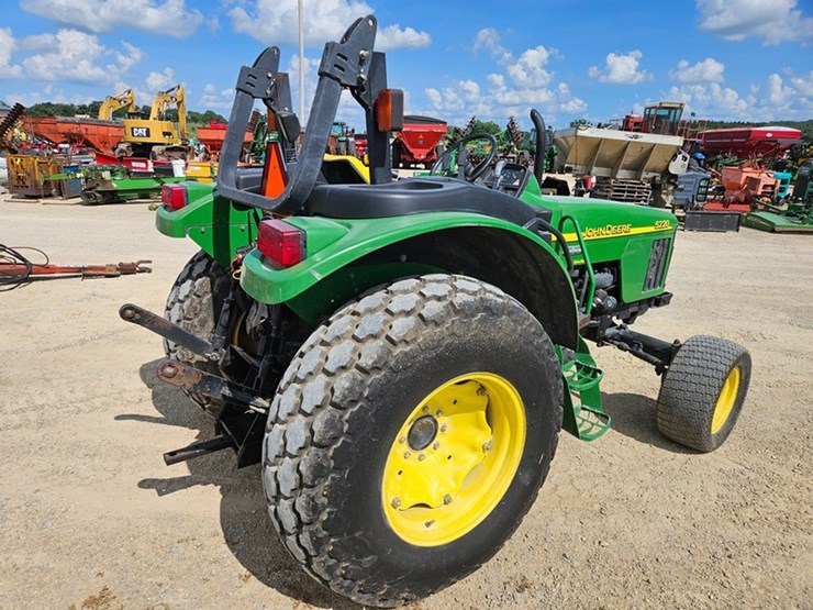john-deere-5220-image-5