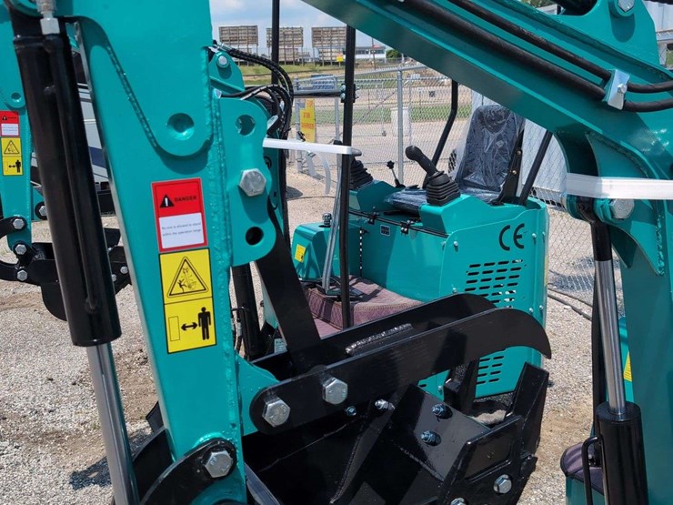cfg-industries-mini-excavator---h16r-image-2