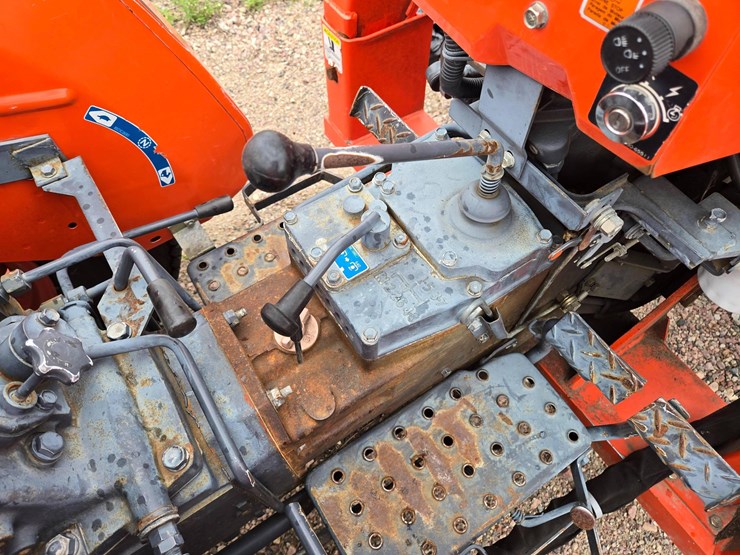 kubota-l2350-image-3