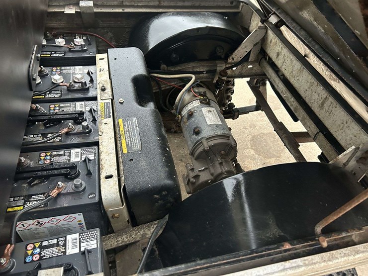 2019-club-car-carryall-ca500-utility/dump-golf-cart-(1,414-hours)-(eq#-cc11)-image-21