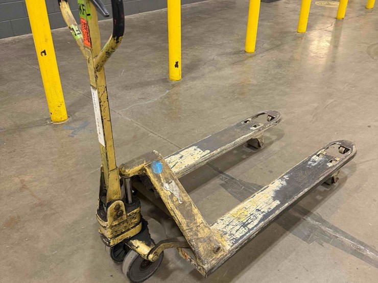 manual-pallet-jack-image-5