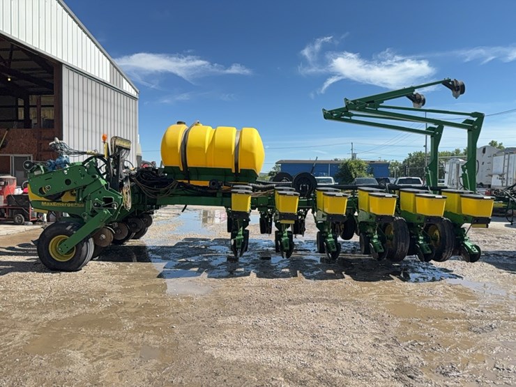 john-deere-1770-image-13