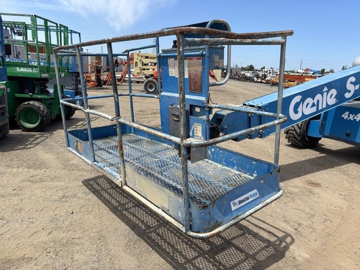 2002-genie-s60-image-10