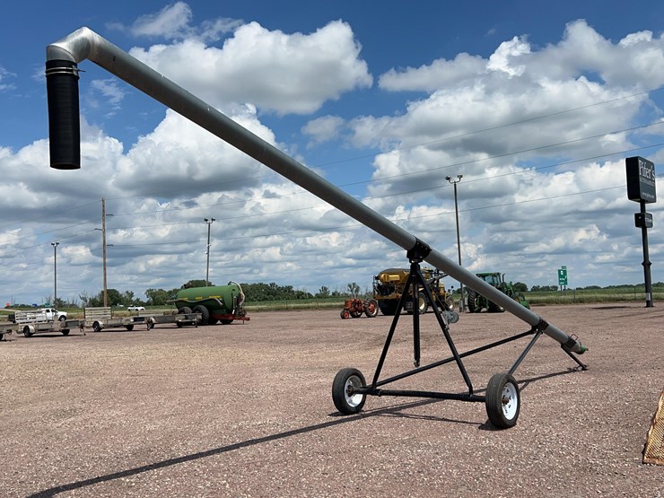 portable-manure-load-stand-image-1