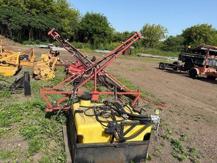 demco-sprayer-w/pump-&-booms-image-4