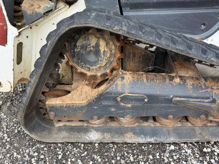 2020-bobcat-t76-image-13