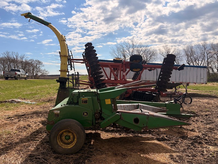 john-deere-3950-image-4