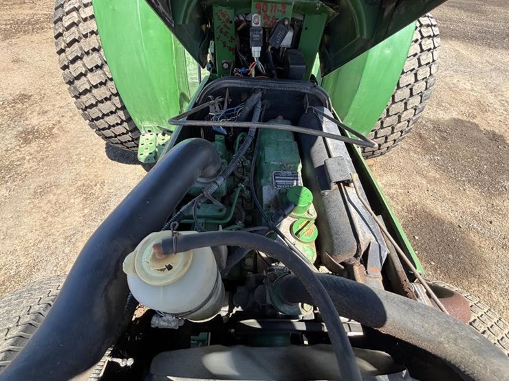 john-deere-1070-image-35