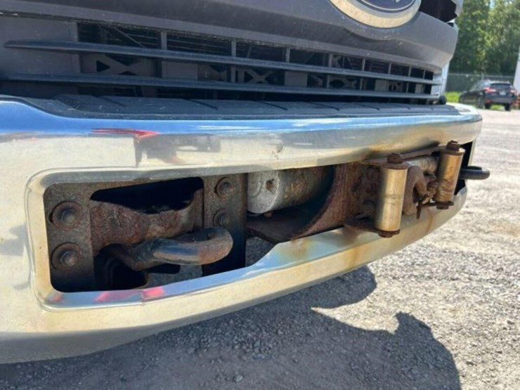 2016-ford-f550-xl-image-52