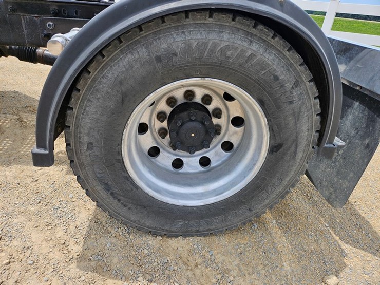 2011-case-ih-4400-image-43