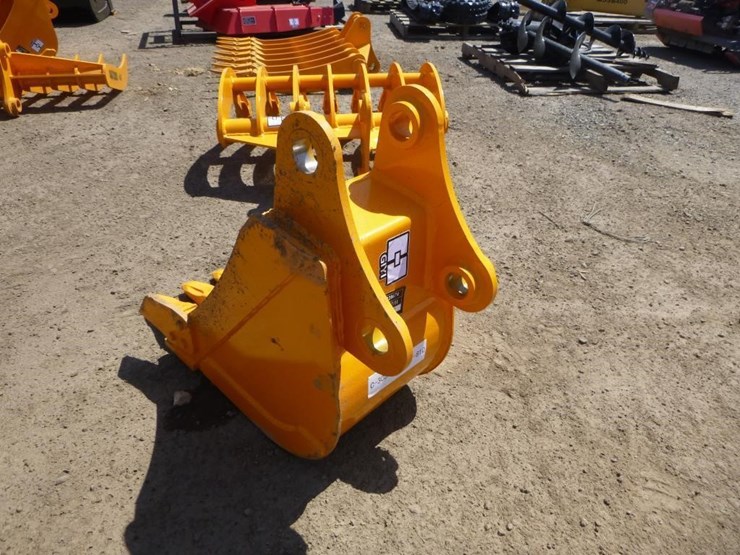caterpillar-305-image-4