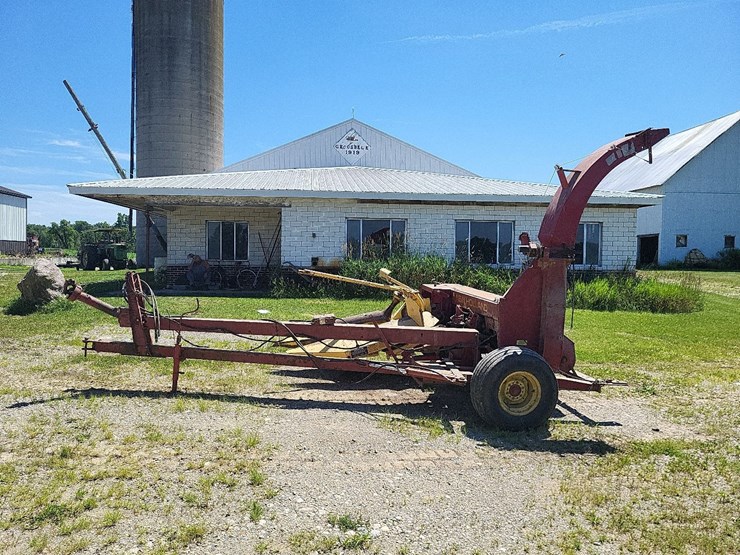new-holland-890-image-6