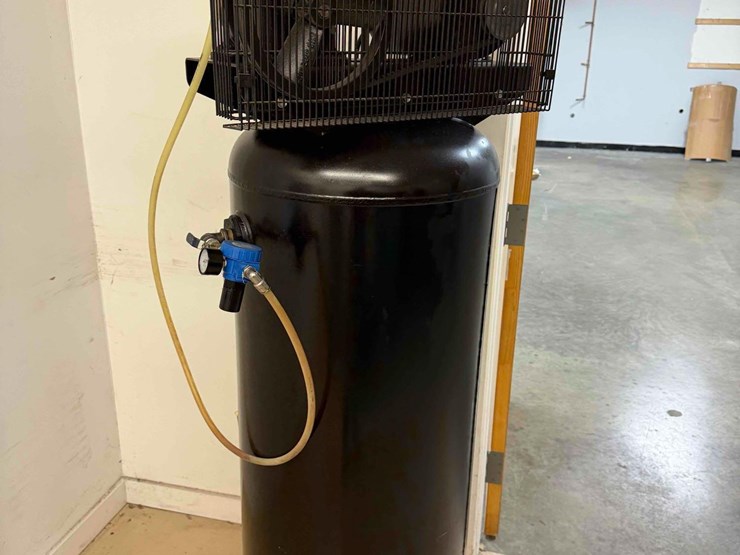 kobalt-3.7hp-60gal-air-compressor-image-2