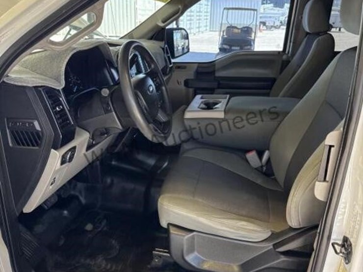 2016-ford-f150-image-23