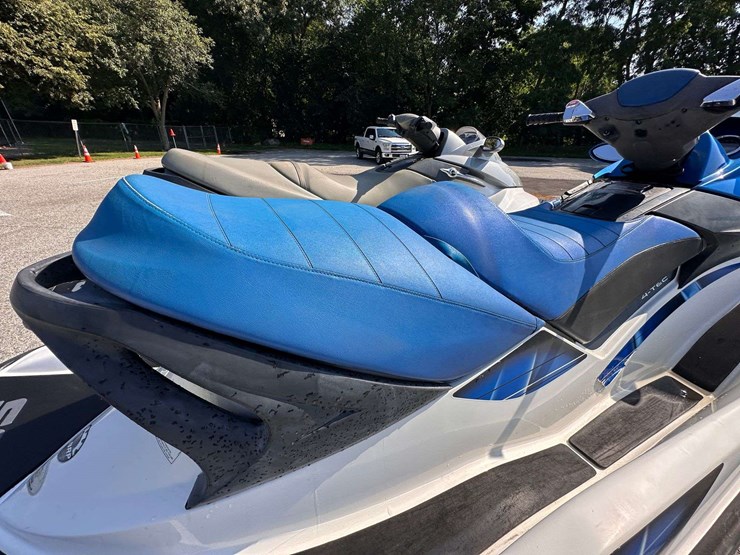 2007-sea-doo-gtx-4-tec-jet-ski,-2006-sea-doo-gtx-4-tec-jet-ski,-w/2017-triton-dual-ski-trailer-image-42