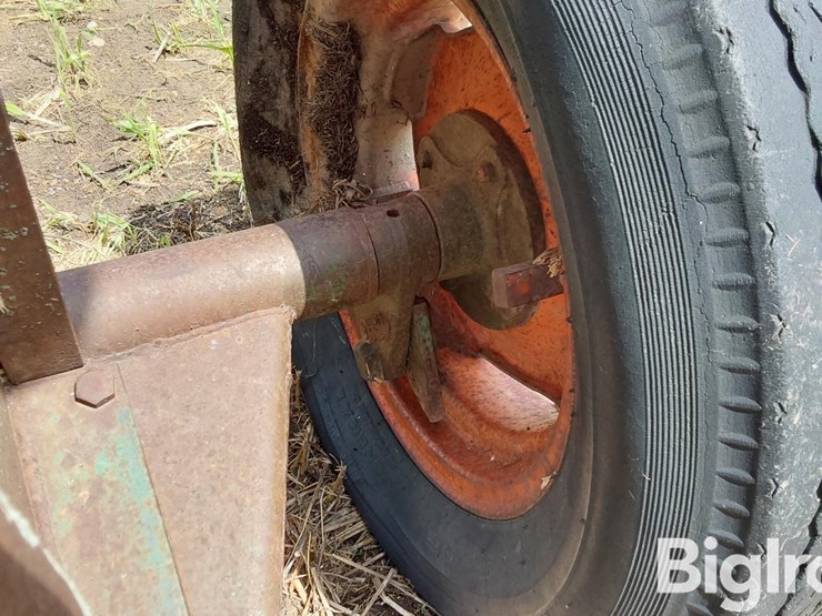 kneib-70-pop-up-bale-loader-image-20