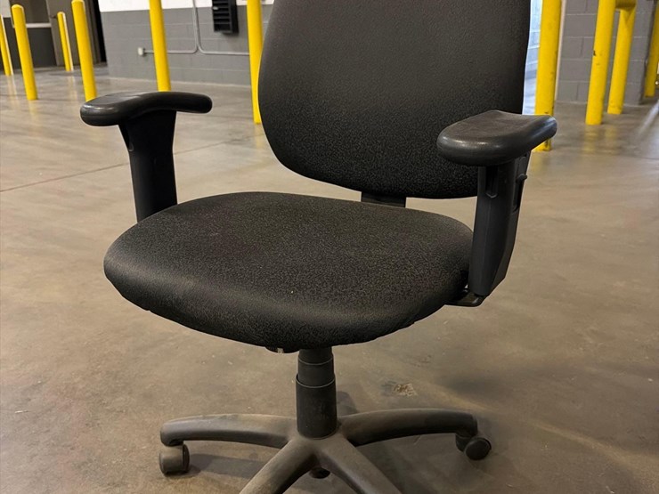 office-chair-image-1