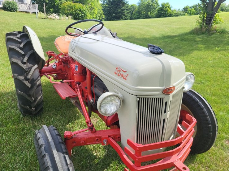 1951-ford-8n-image-34