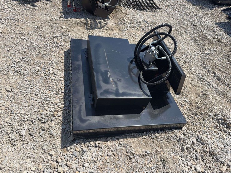 43”-hydraulic-mini-skid-steer-cutter-image-2