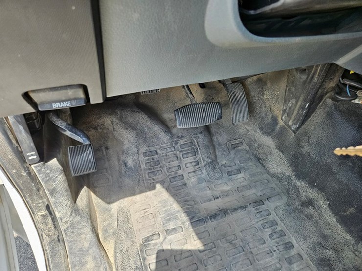2013-ford-f350-image-23