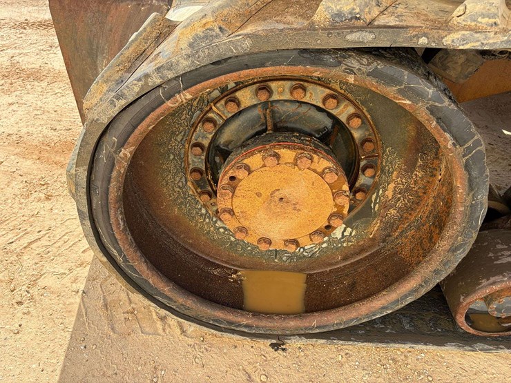 caterpillar-ch75c-image-24
