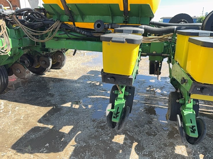 john-deere-1770-image-27