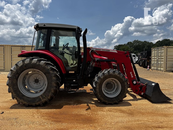 2015-massey-ferguson-5613-image-5