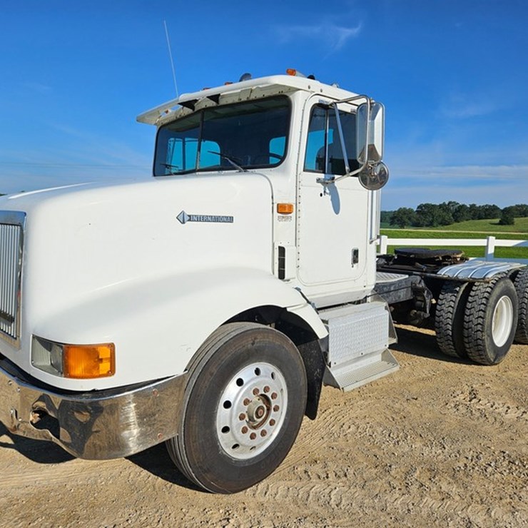 1995 INTERNATIONAL 9200