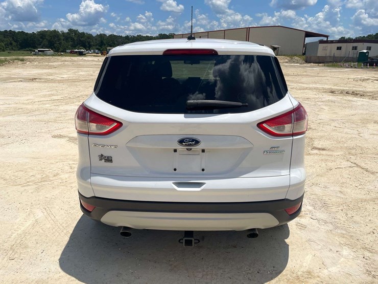 2015-ford-escape-se-image-6