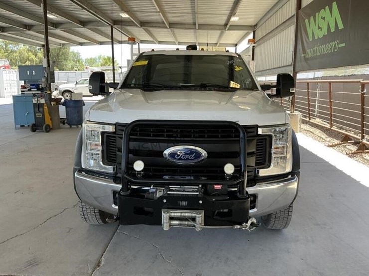 2019-ford-f550-image-3