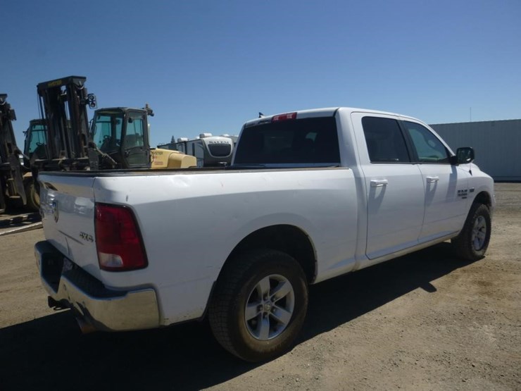 2019-dodge-1500-image-3
