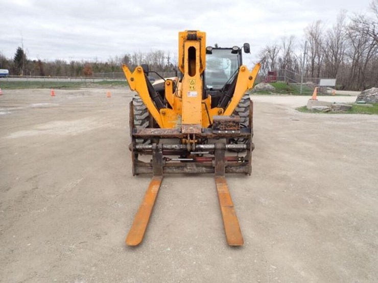 2010-jcb-510-56-image-2