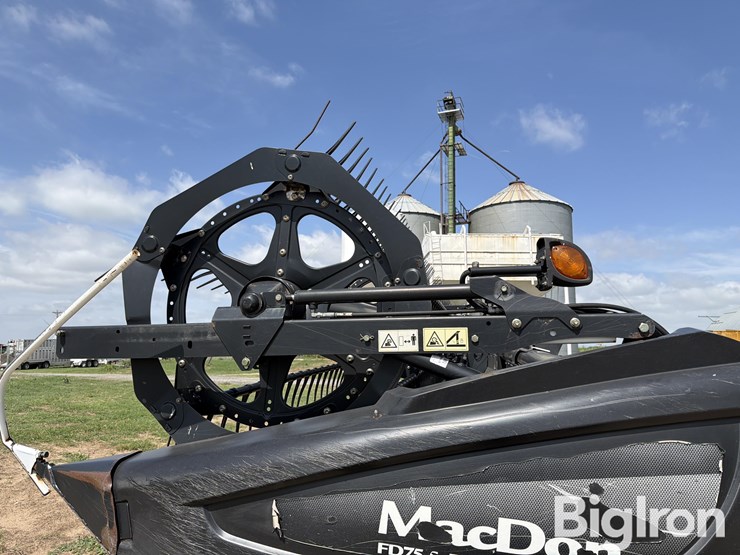 2014-mac-don-fd75s-image-11
