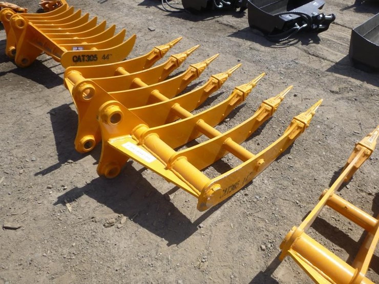 caterpillar-305-image-3