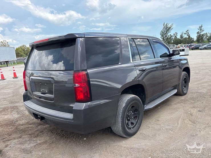 2018-chevrolet-tahoe-image-22