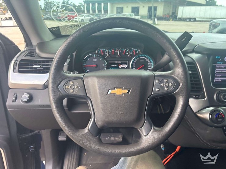 2018-chevrolet-tahoe-image-12