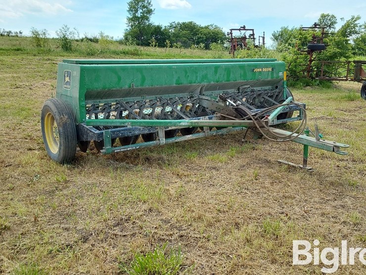 john-deere-450-image-3